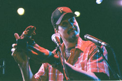 GIANT SAND en concert ˆ Paris, La Maroquinerie, 3 mai 2000. Photos © Cathimini
